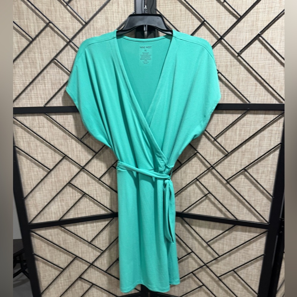 *NWOT* Nine West Green Wrap Dress with Short Dolman Sleeves -XL
